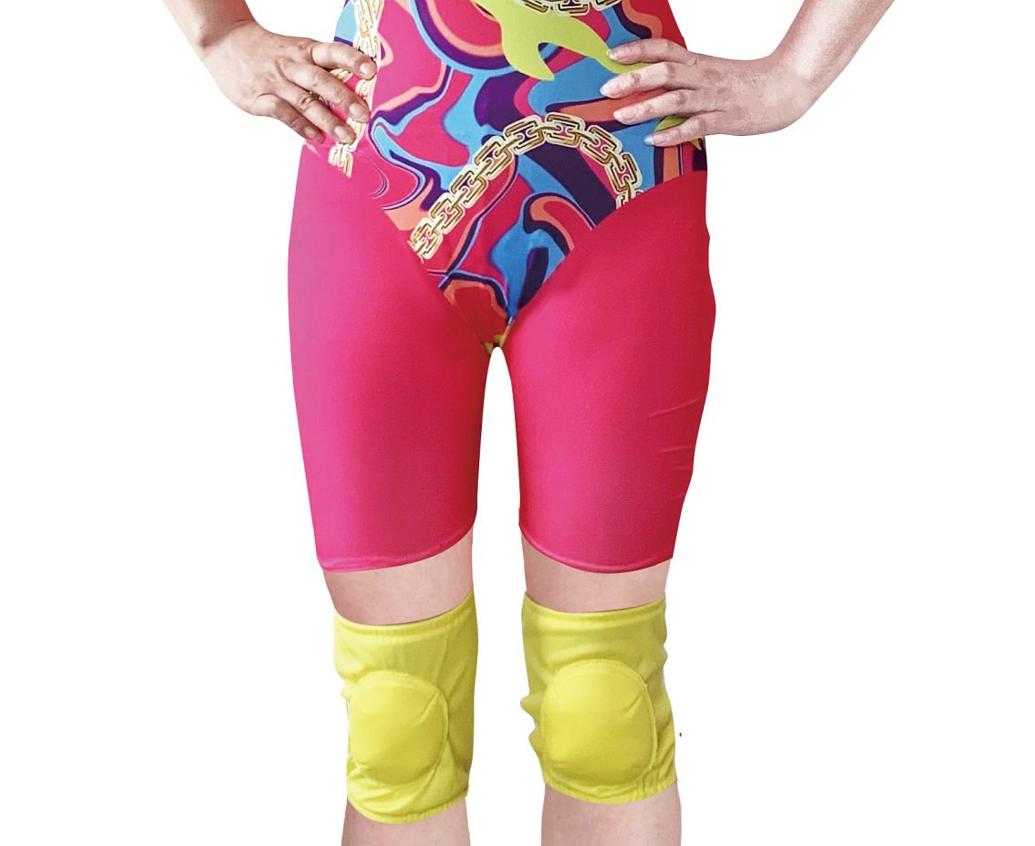 Role play-set for adult Roller Skater 80'' s(cap, jumpsuit, wristband, knee pads), size S EOL